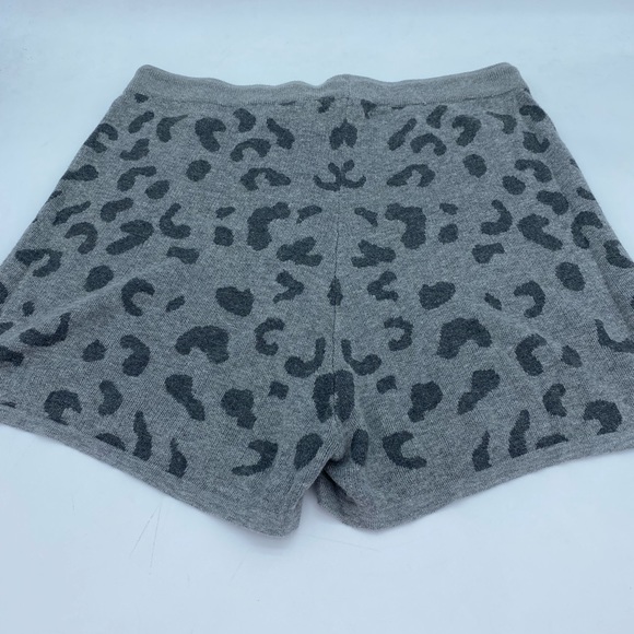 Heartloom Cozy Shorts - Picture 3 of 4